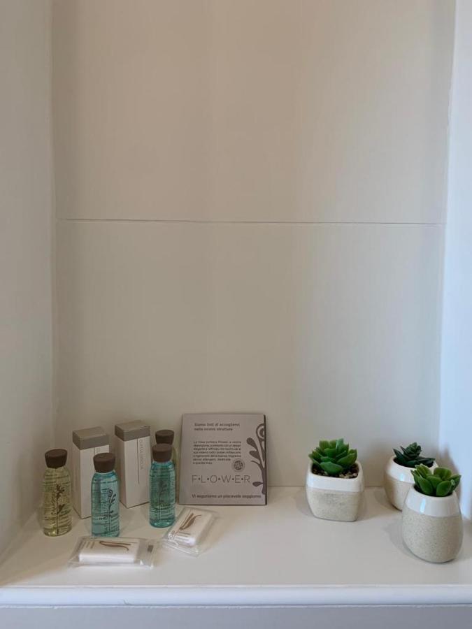 Donna Luisa-Catania Charming Apartment Bagian luar foto