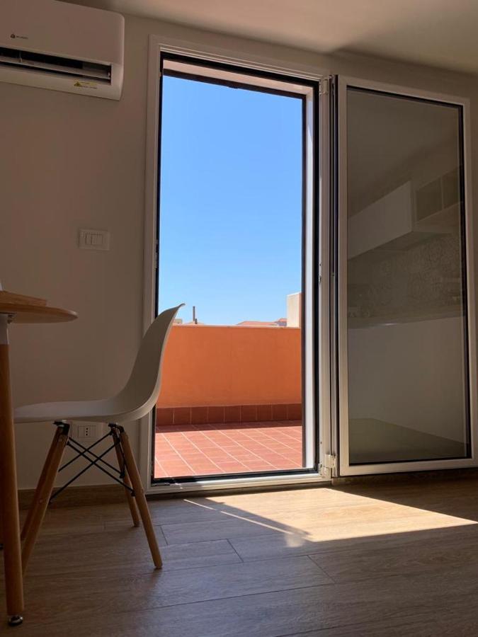 Donna Luisa-Catania Charming Apartment Bagian luar foto