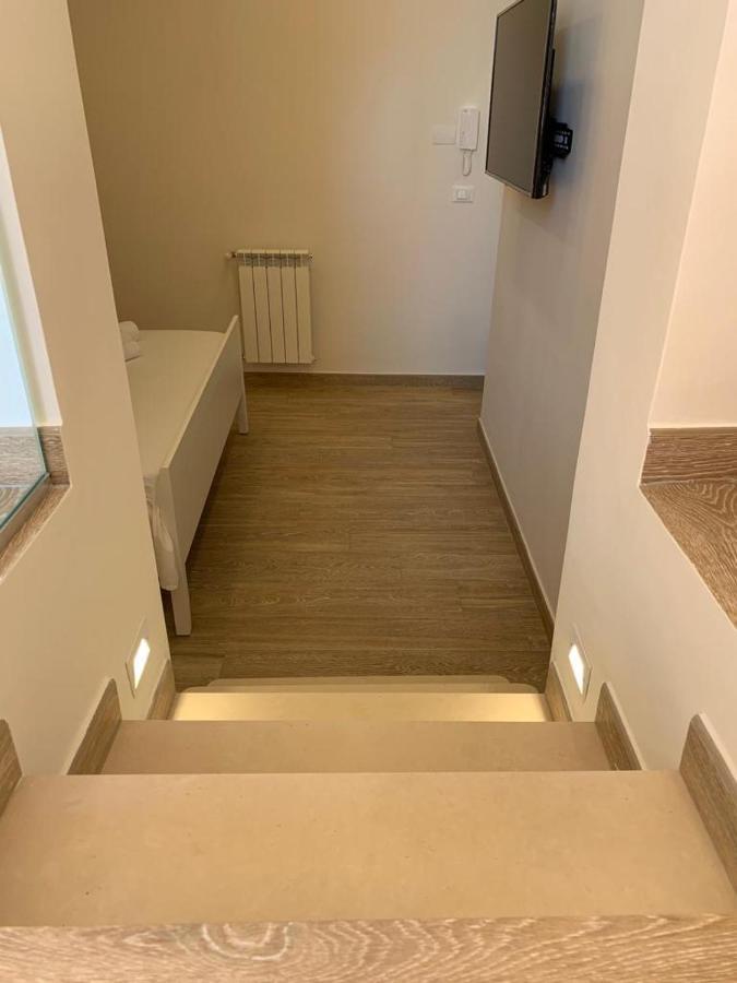 Donna Luisa-Catania Charming Apartment Bagian luar foto