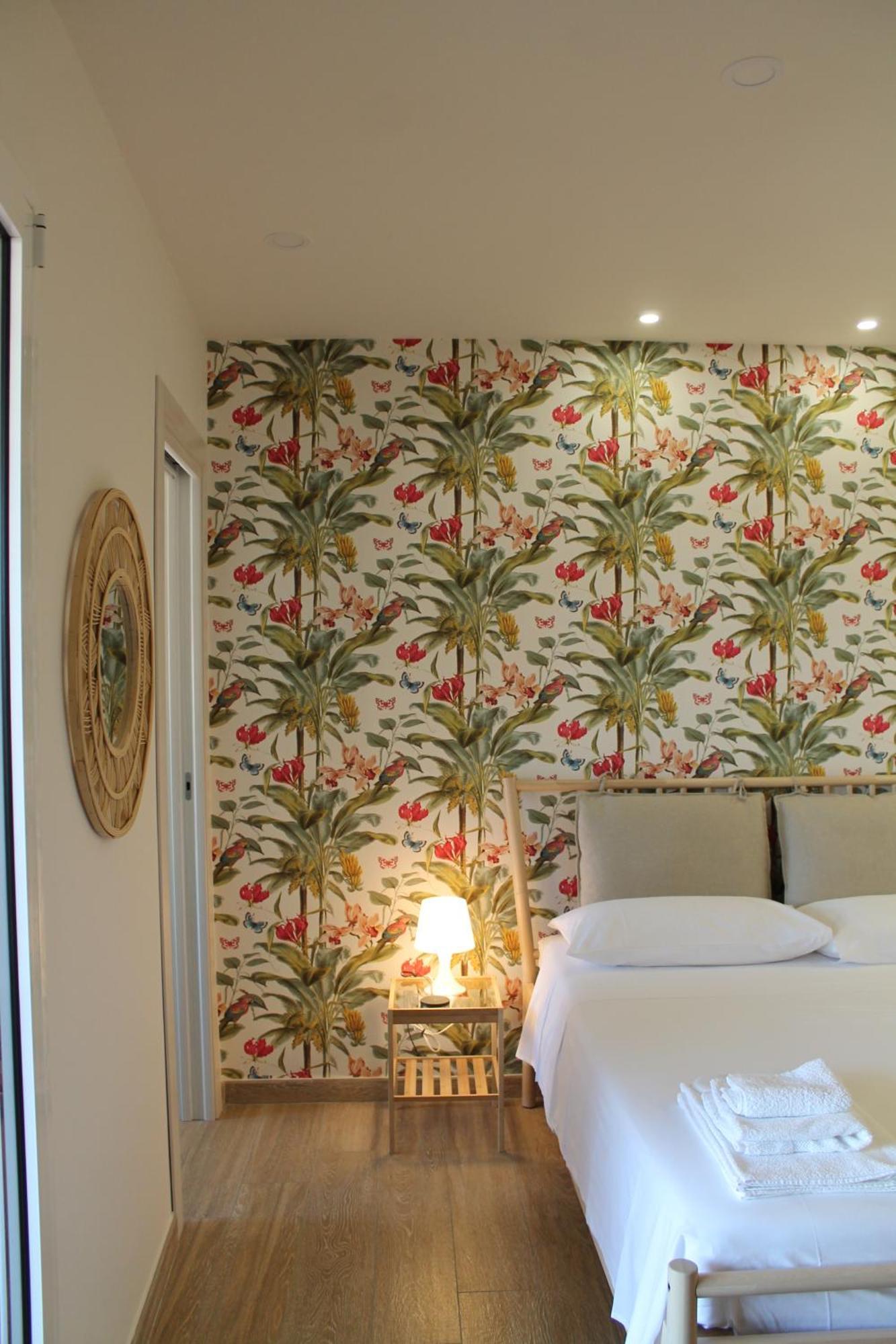 Donna Luisa-Catania Charming Apartment Bagian luar foto